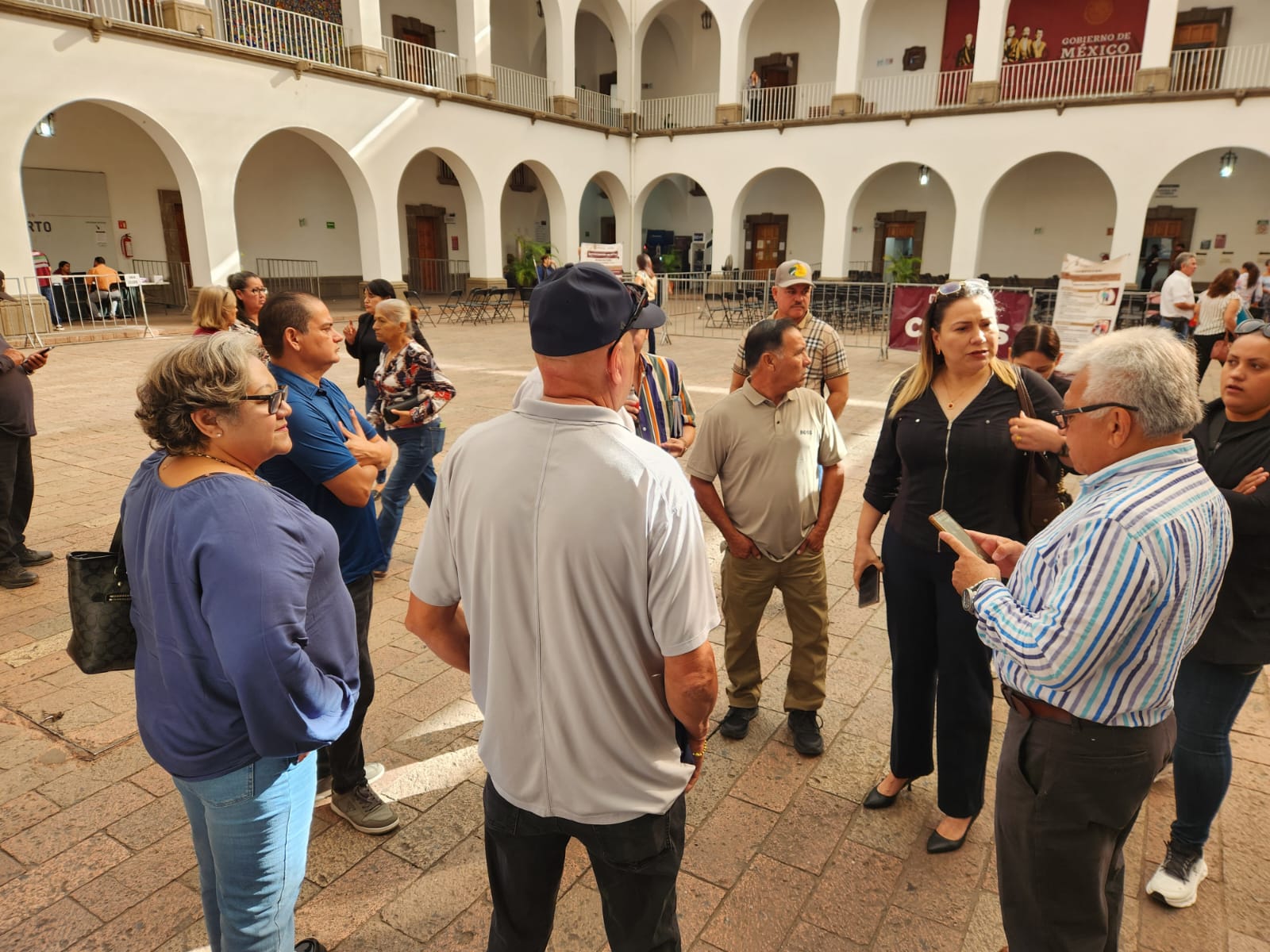 Aspirantes al proceso de sindicaturas de Culiacán, Sinaloa acuden al Ayuntamiento