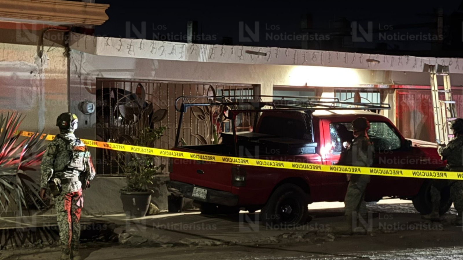 Ataque a balazos contra domicilio deja una mujer herida y carros dañados en la colonia 21 de Marzo, de Culiacán