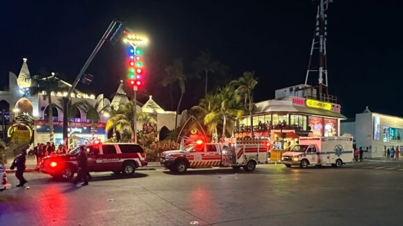 Atienden 65 emergencias Bomberos durante el Carnaval Internacional de Mazatlán 2026