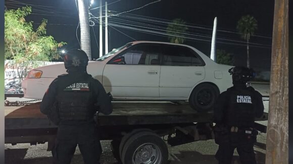 Una moto robada y un auto con placas sobrepuestas aseguran en distintos operativos en Culiacán, Sinaloa