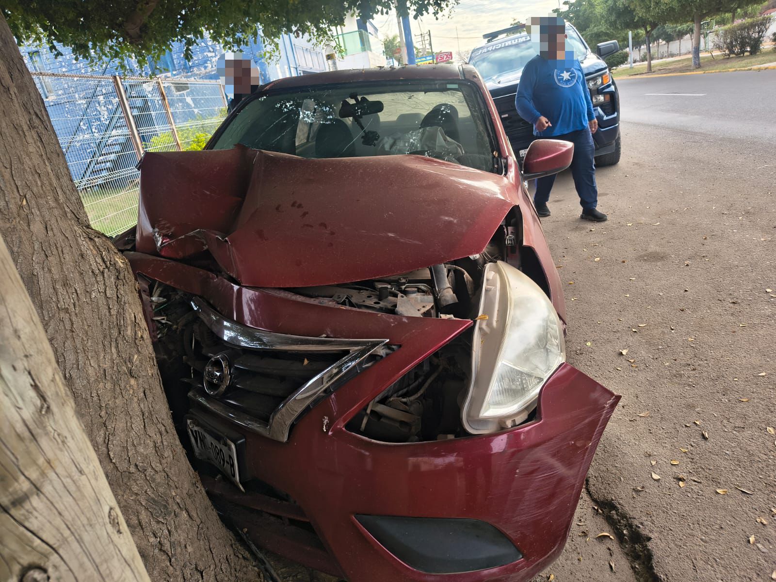 Auto se estampa en Guasave