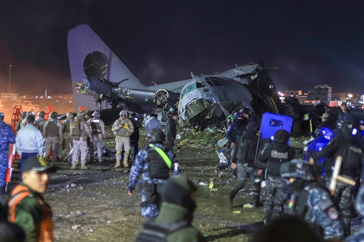 Avión Hércules se accidenta en Bolivia