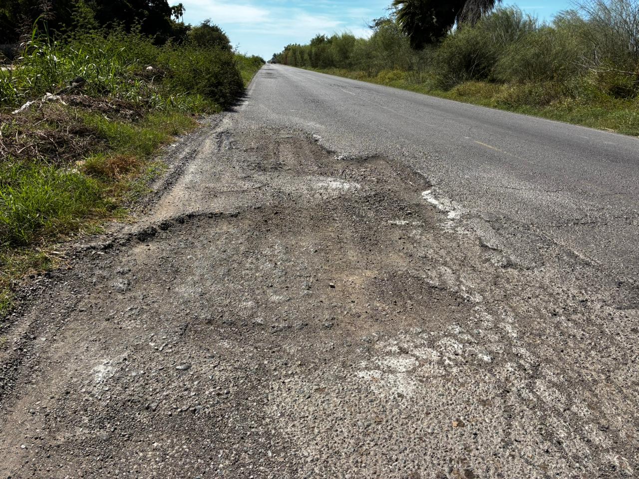 Baches libramiento oriente de Los Mochis