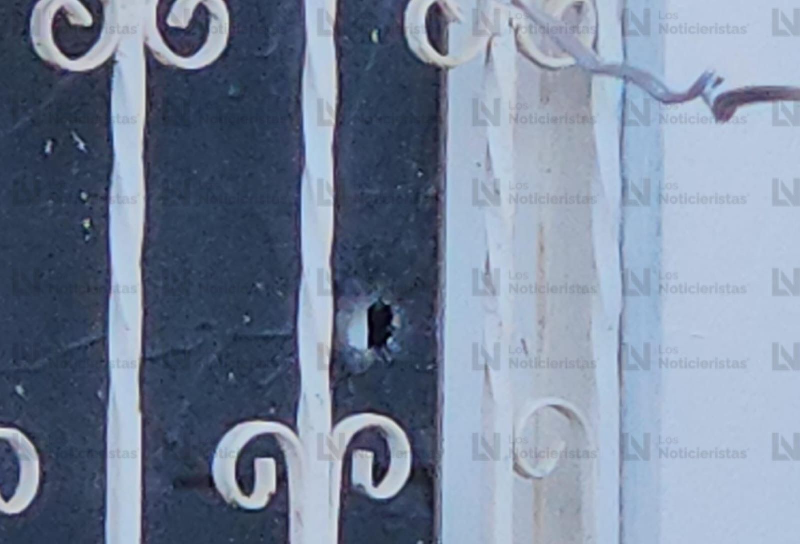 Balas dañaron las fachadas de las viviendas en la colonia 5 de Febrero, en Culiacán