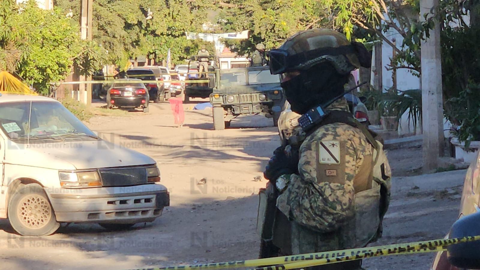 Militares resguardan el lugar, tras asesinato de menor de edad