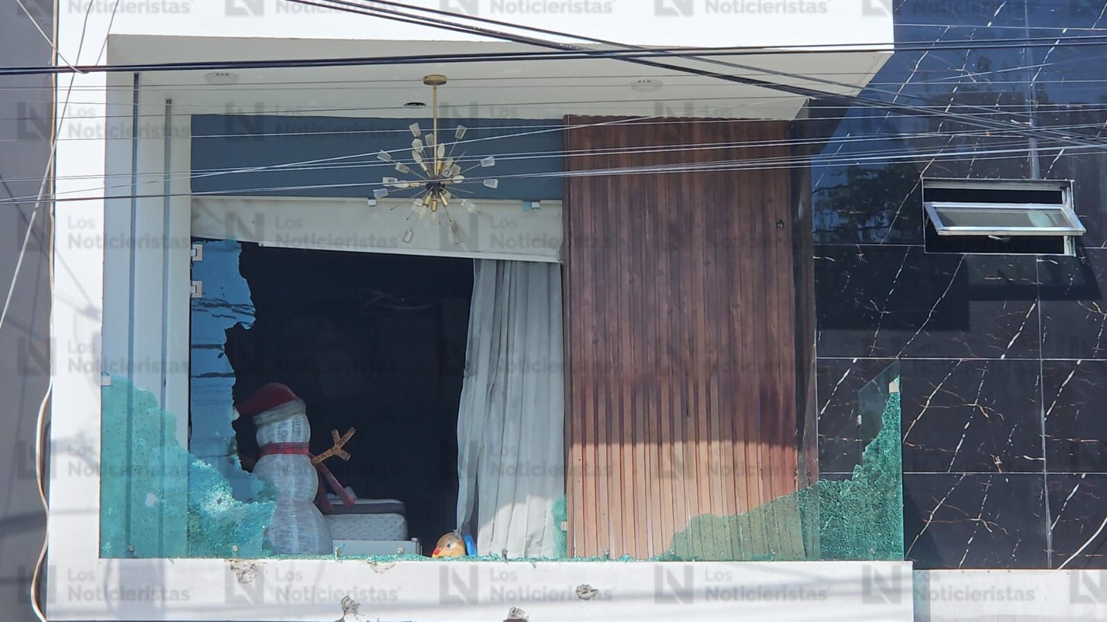 Tirotean residencia en La Campiña, en Culiacán