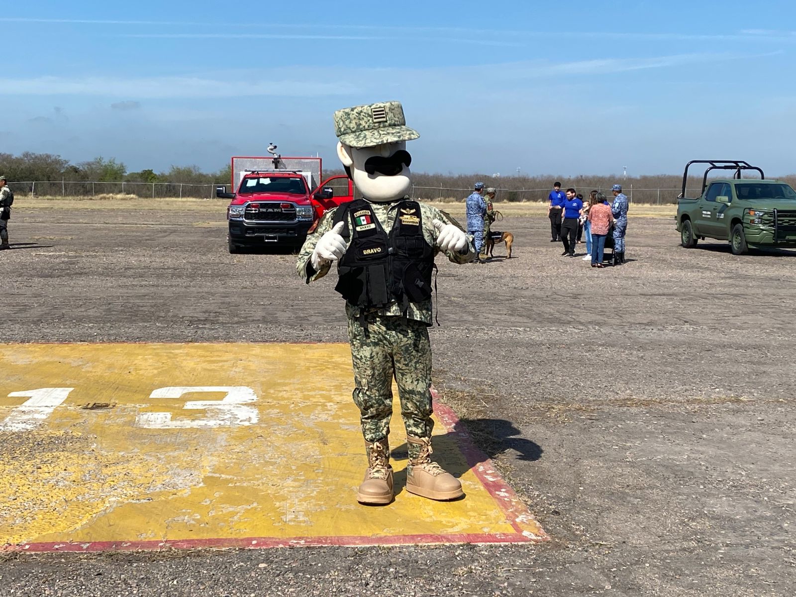 Ejército realiza paseo dominical en la Base Aérea Milltar #10, en Culiacán