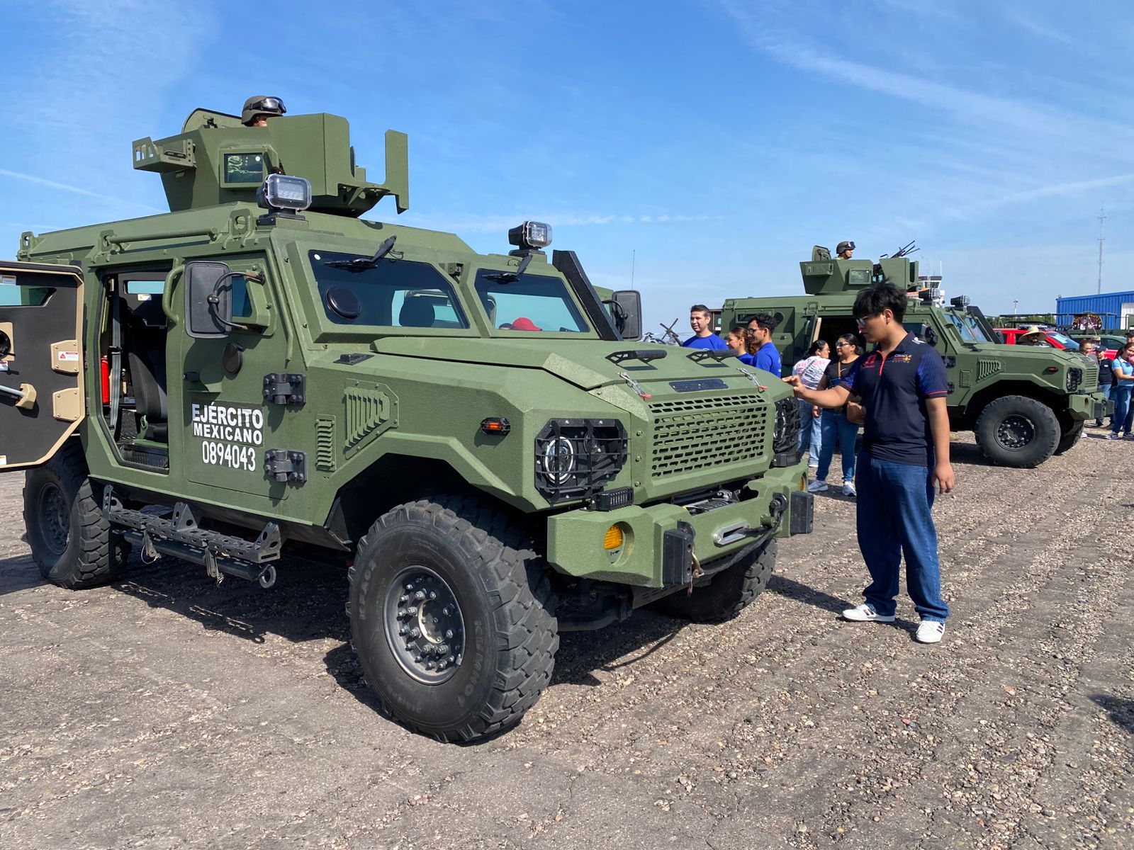 Ejército realiza paseo dominical en la Base Aérea Milltar #10, en Culiacán