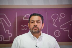 Ismael Bello Esquivel.