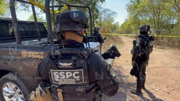 Envuelto en plásticos encuentran un cadáver al norte de Santa Fe en Culiacán, Sinaloa