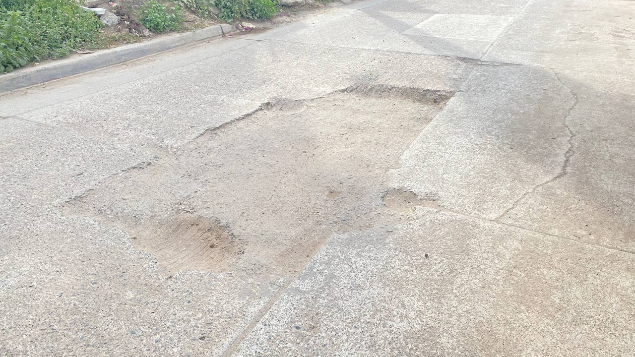 Calle dañada de Guasave