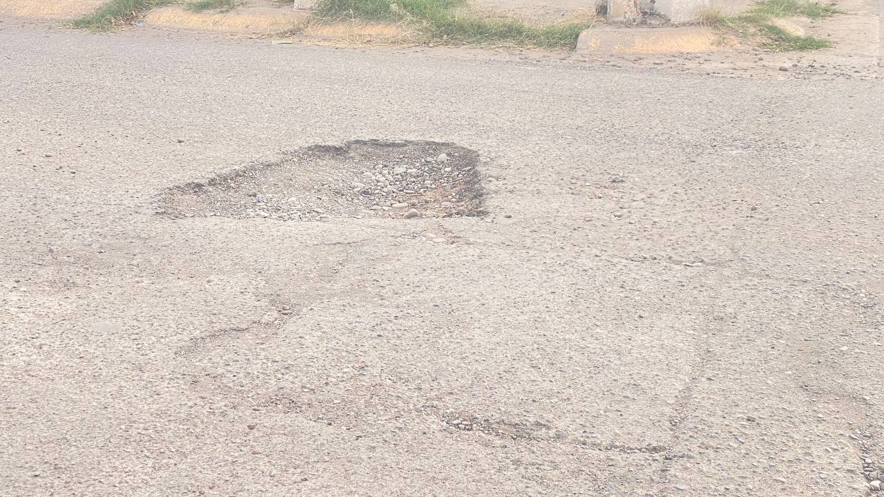 Calle dañada de Guasave