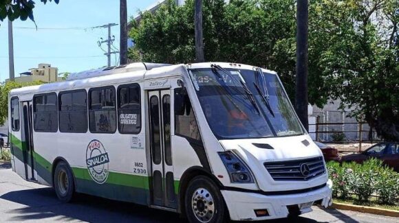 ¡Se van reactivando! Retoma labores transporte urbano en el centro y zona turística de Mazatlán; suspenden rutas en la periferia
