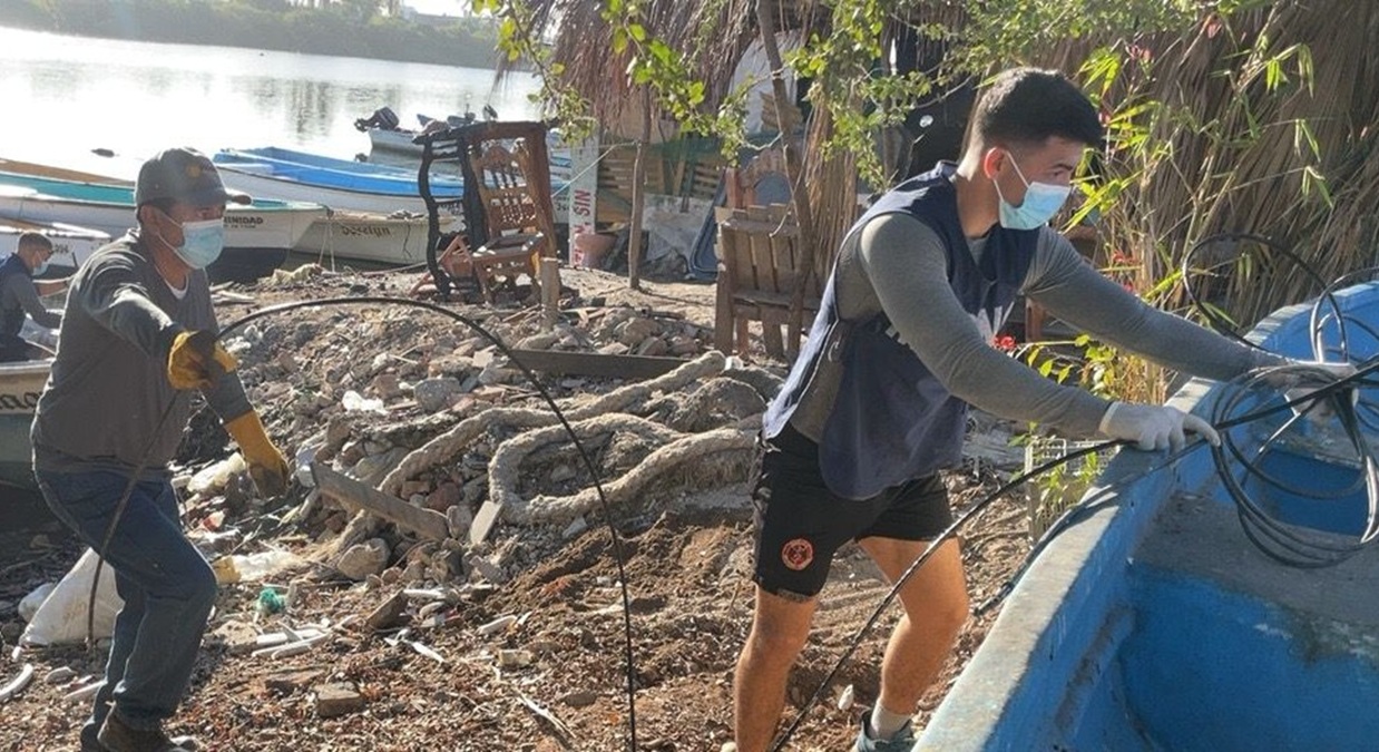 Campaña de limpieza en el Esterio de Infiernillo, en Mazatlán
