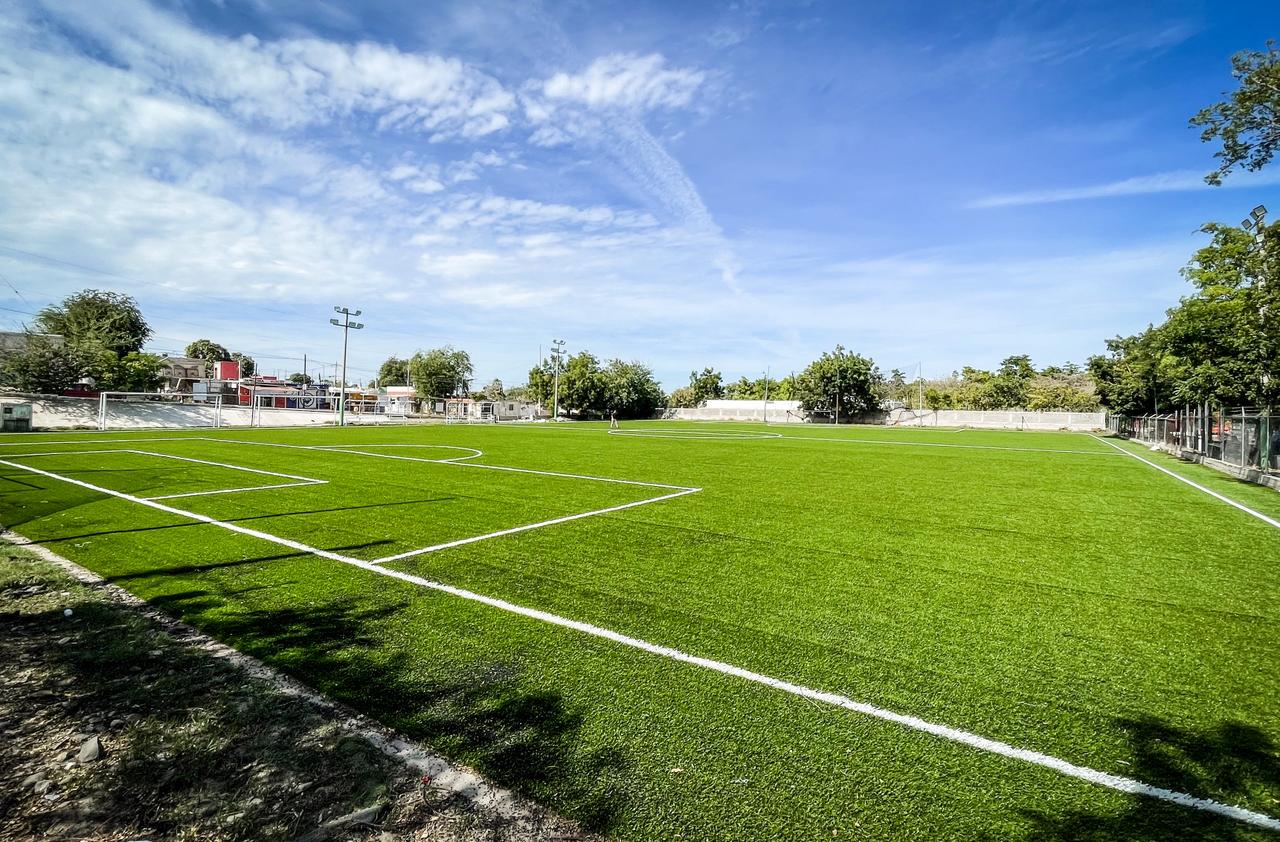Cancha rehabilitada en la Esthela Ortiz, Culiacán