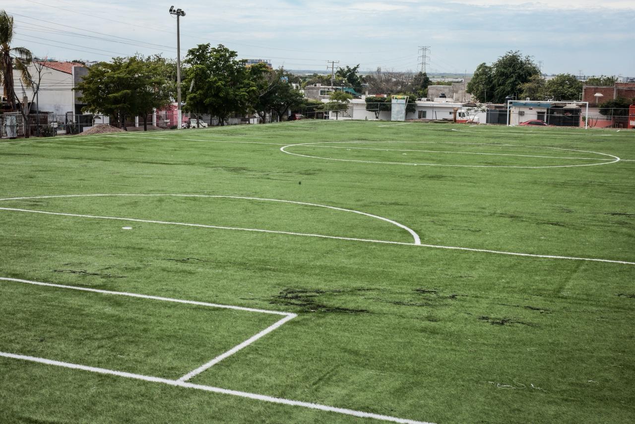Cancha rehabilitada en la Plutarco Elías Calles, Culiacán