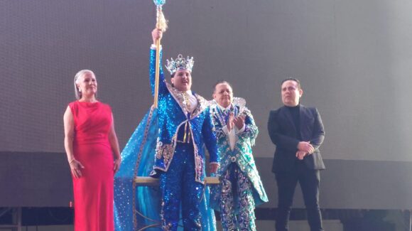 Con coronaciones y quema del mal humor, dan inicio las máximas fiestas del Carnaval Guamúchil 2026