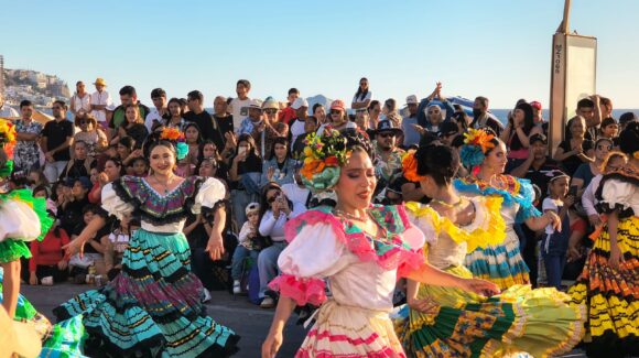 ¡Arriba la Tambora! Así se sintió la identidad mazatleca en su Carnaval Internacional 2026