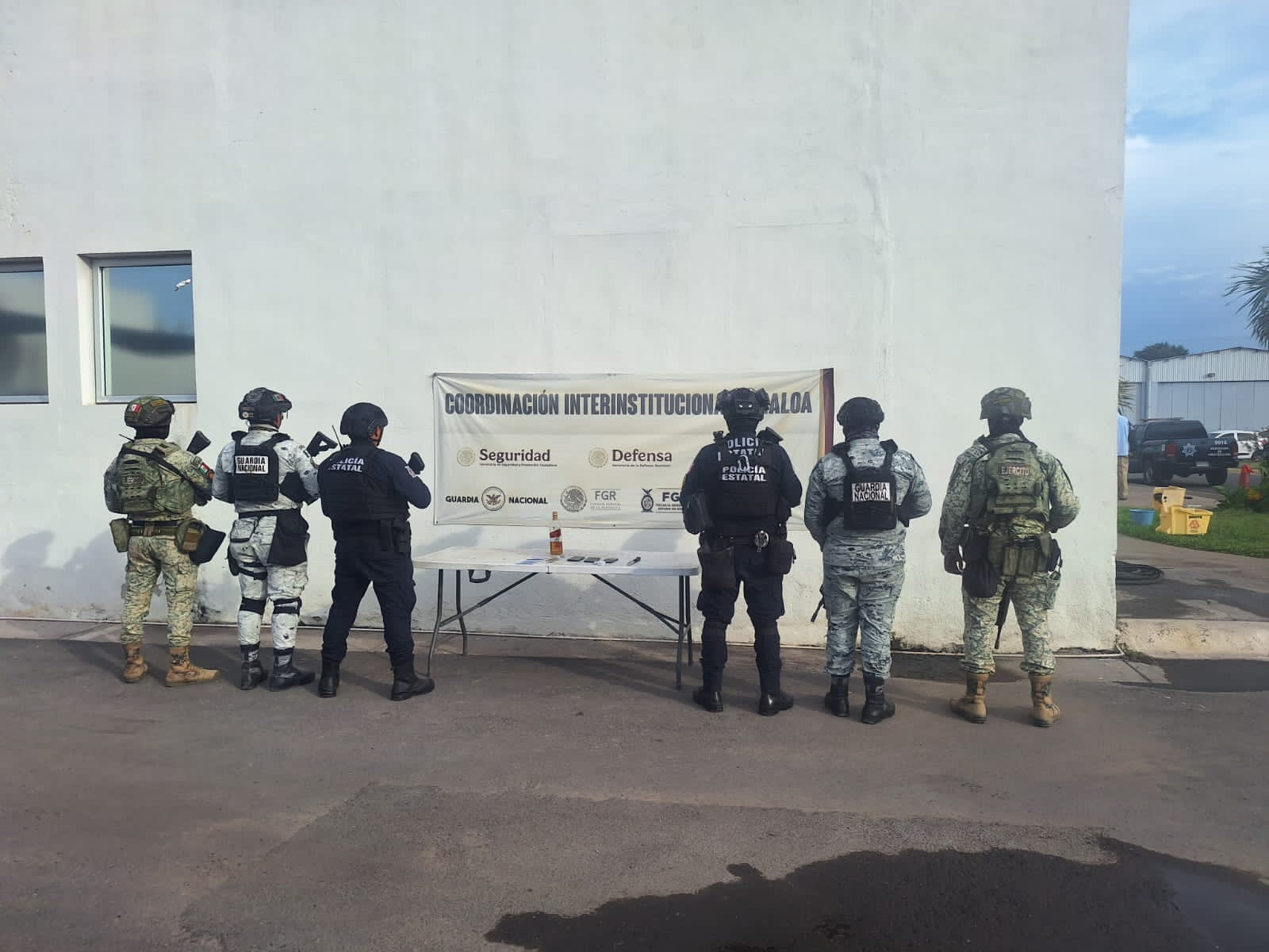 Celulares, whisky, droga y puntas decomisadas en el penal de Aguaruto