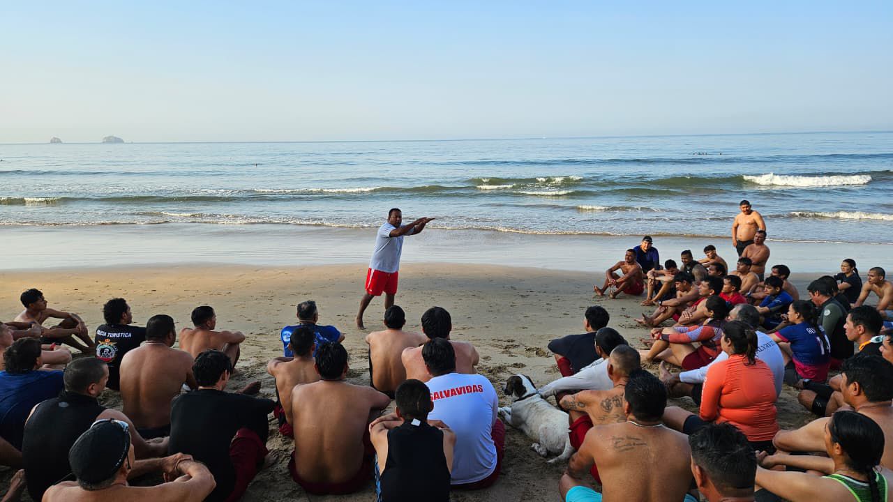 Certificación 2026 para salvavidas en Mazatlán