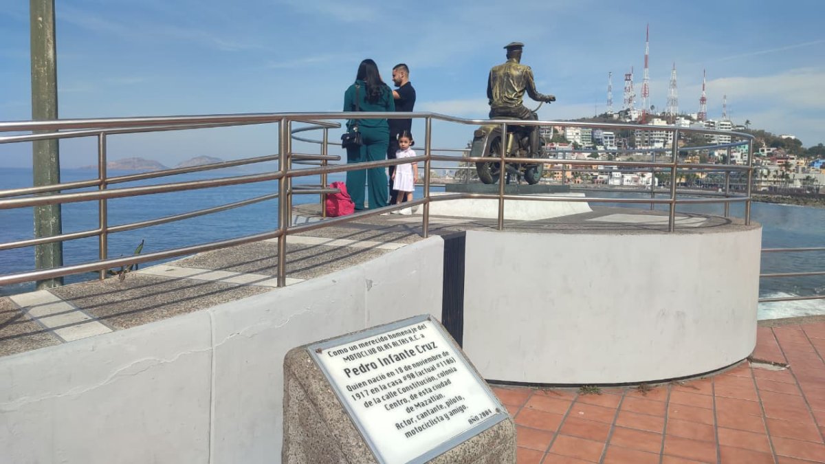 circulan falso robo a moto de pedro infante con ia en mazatlan sinaloa
