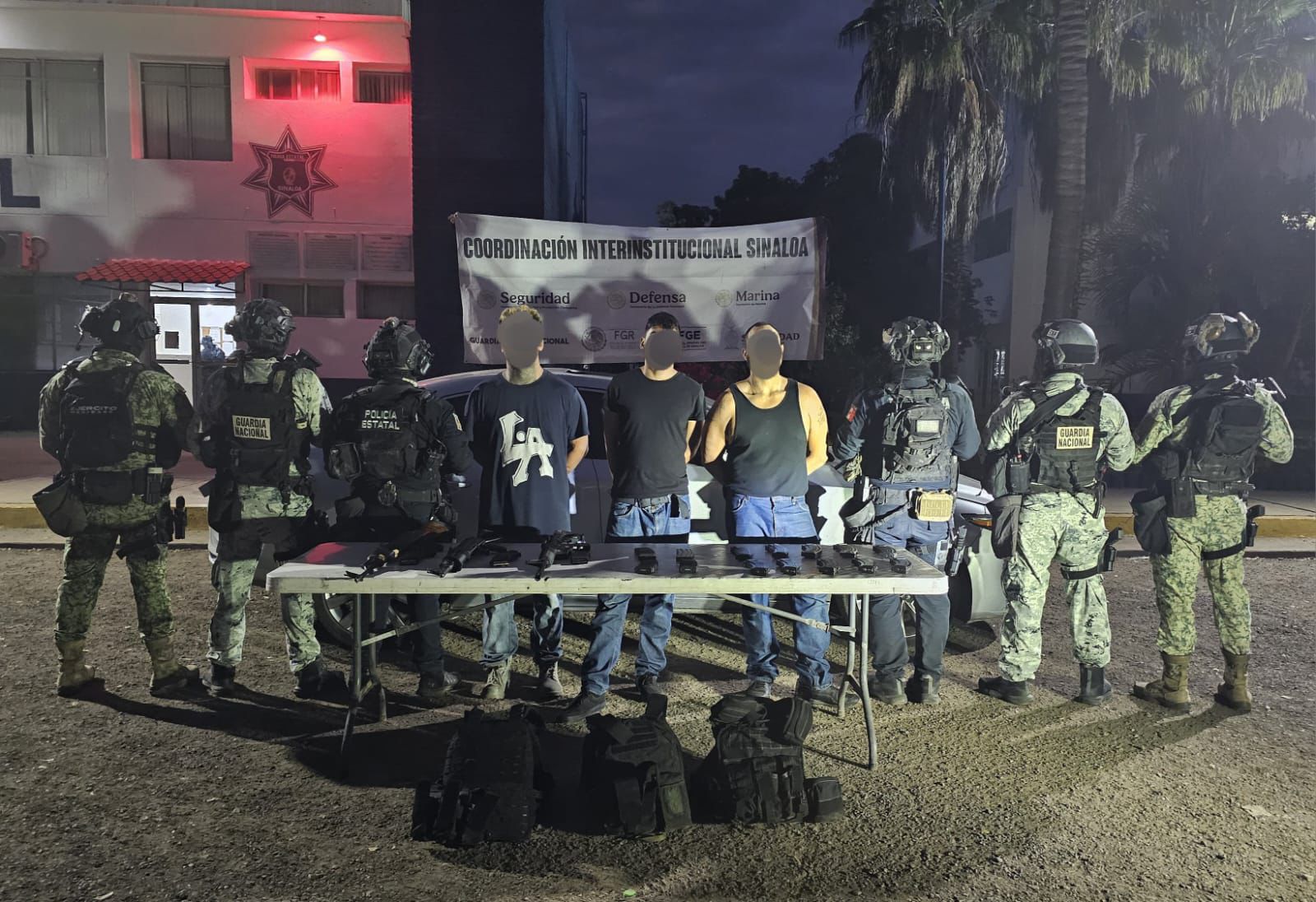 Civiles armados detenidos en Hacienda del Valle, Culiacán, Sin.