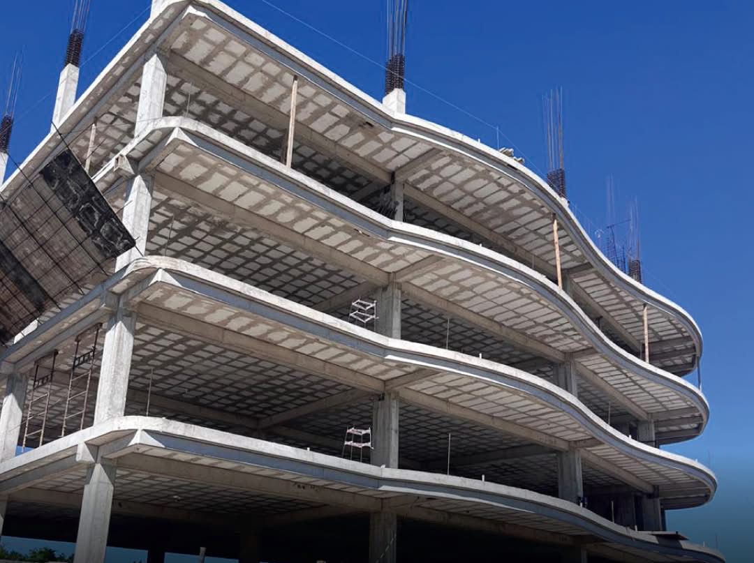 Clausura Profepa torre de condominios en zona de manglar de Mazatlán