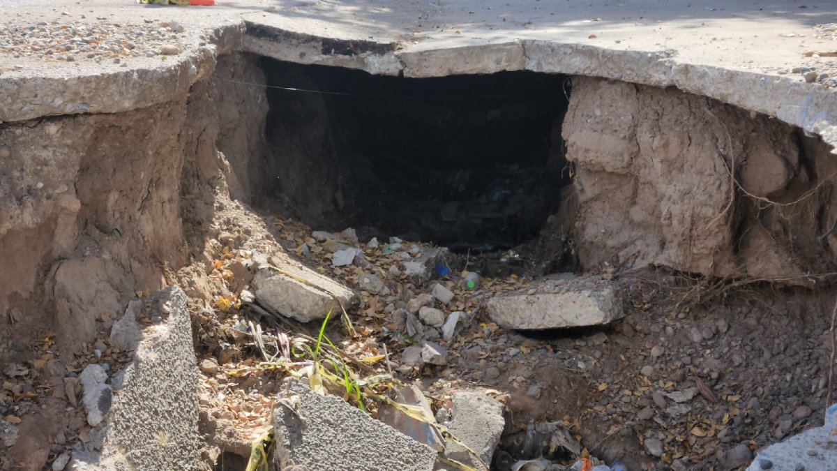 con recurso propio arreglaran socavon de la juan carrasco en guasave sinaloa