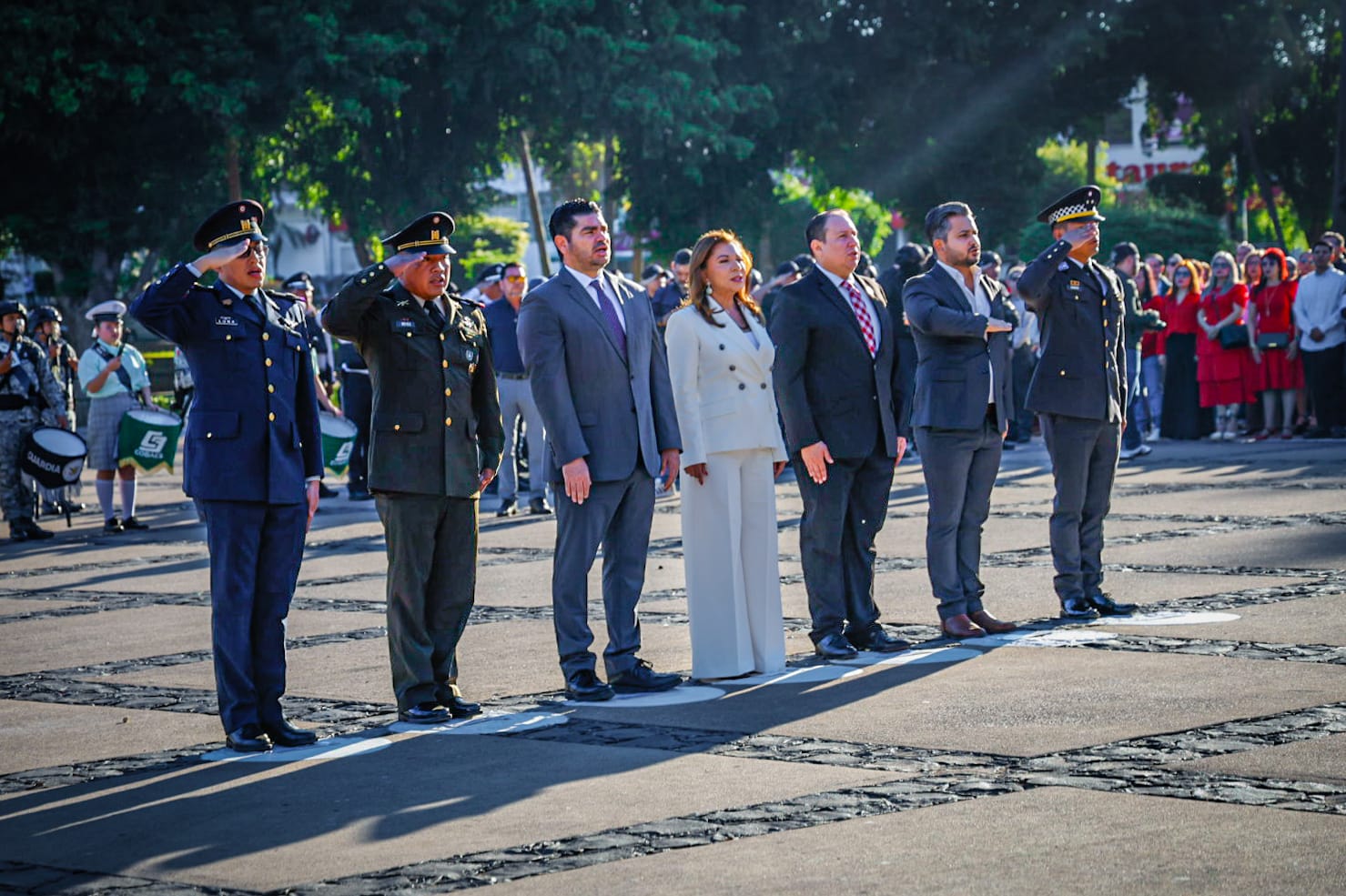 Funcionarios de Gobiernos en conmemoración en Palacio de Gobierno