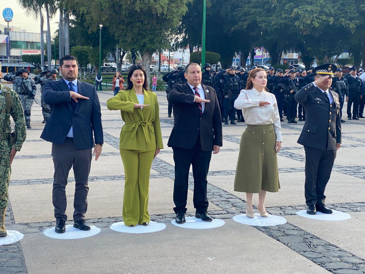 conmemoran la promulgacion de las constituciones de 1817 y 1917 (