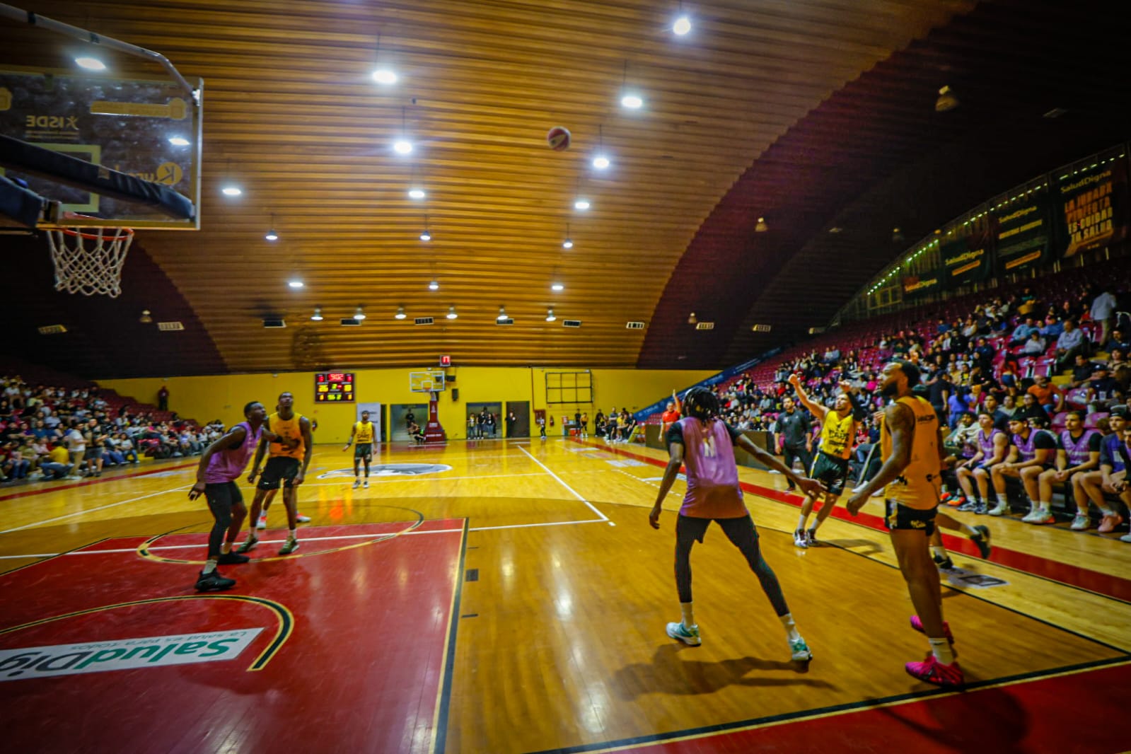 Juego con causa de la Copa de Basquetbol Cibacopa-DIF Sinaloa en Culiacán