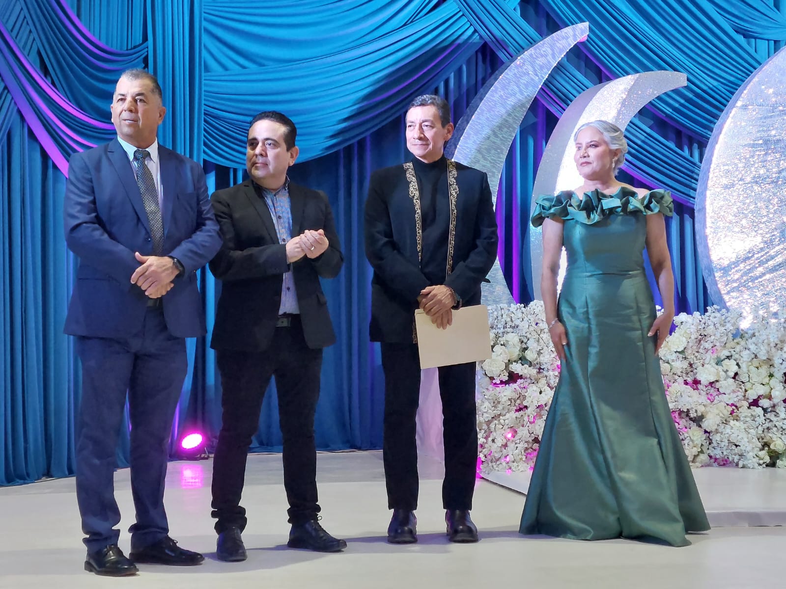 Se realiza la coronación de la Reina de los Juegos Florales del Carnaval de Guamúchil