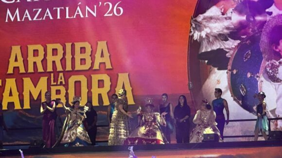 Coronan a Eileen I Reina Infantil del Carnaval de Mazatlán 2026 ante más de 20 mil almas