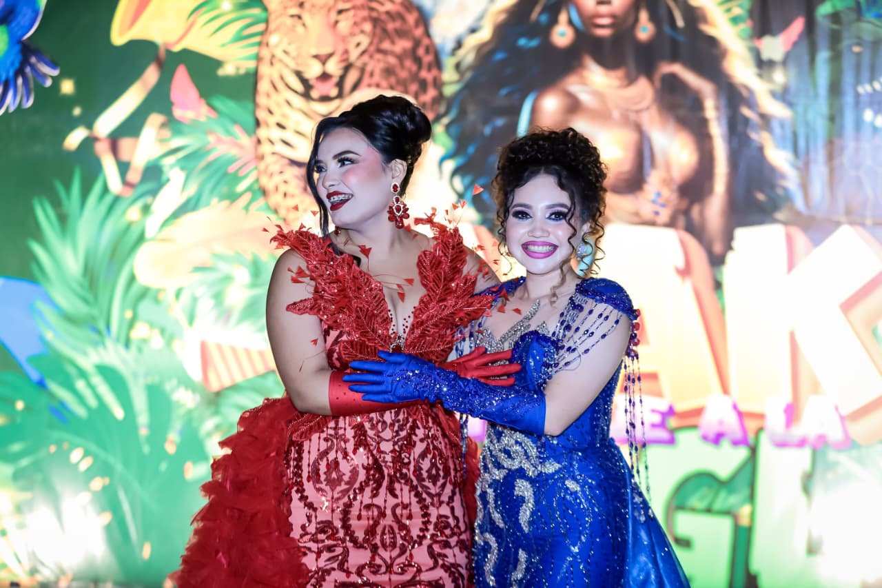 Melanie López Camacho es coronada como Reina del Carnaval Guasave 2026