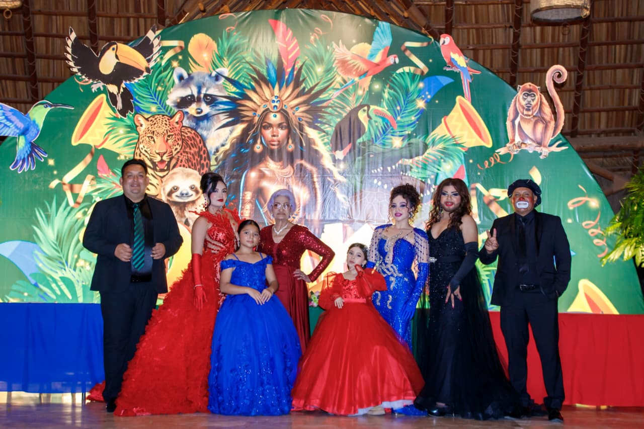 Melanie López Camacho es coronada como Reina del Carnaval Guasave 2026