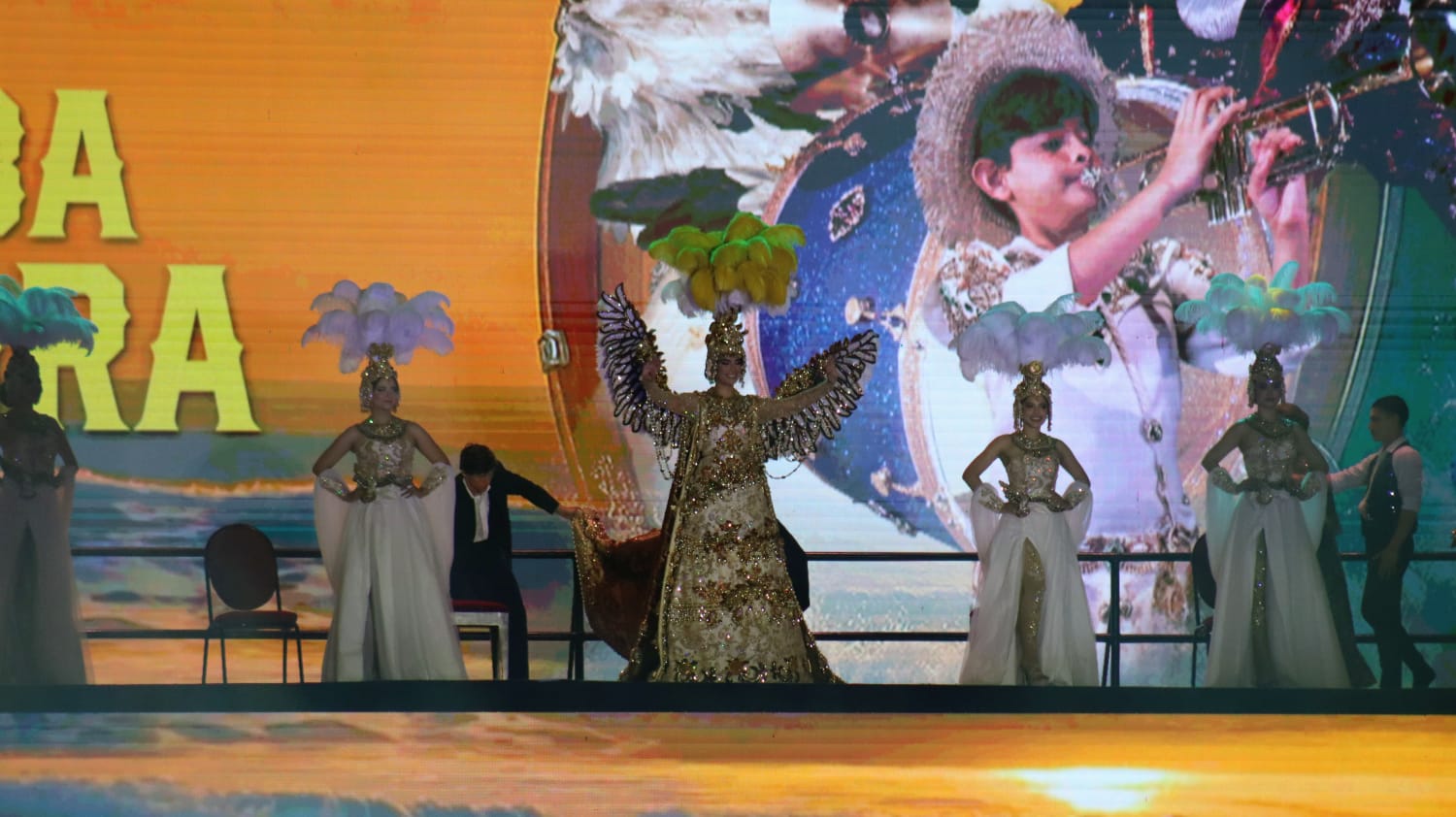 Inicia el reinado de Anahí I como máxima soberana del Carnaval de Mazatlán