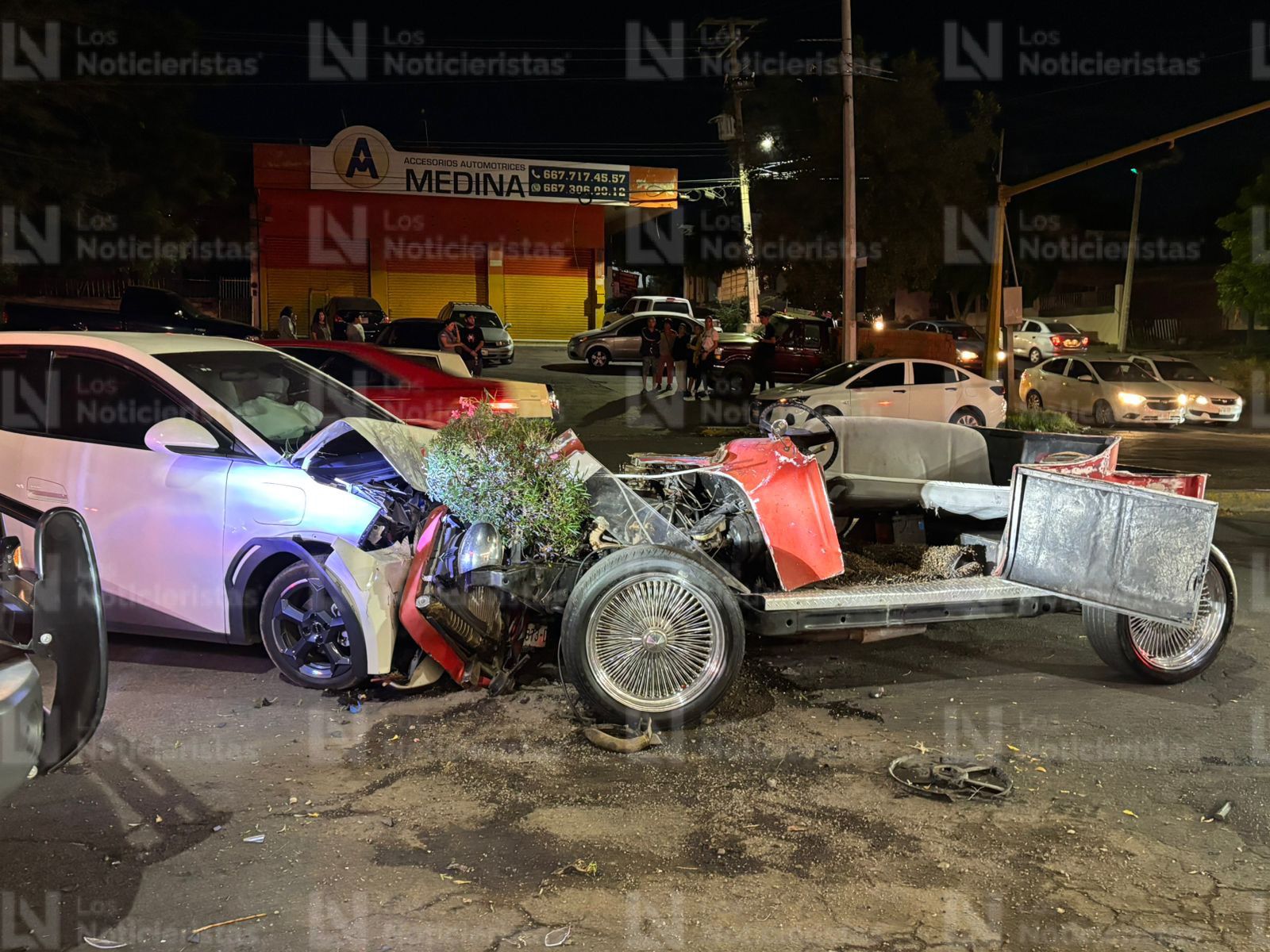 Fuerte choque deja cuatro heridos en el Maquío Clouthier, en Culiacán