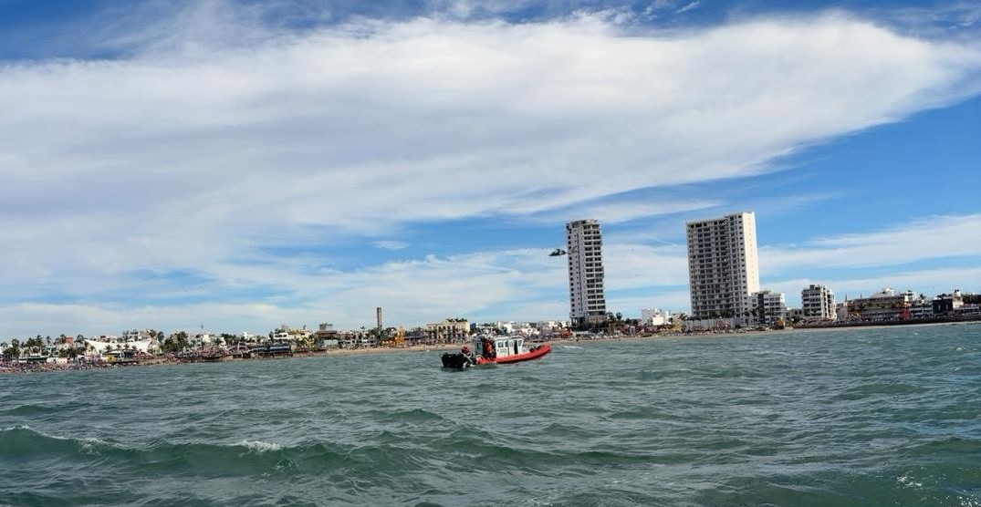 Marina realiza demostración de rescate marítimo y binomios caninos en Mazatlán