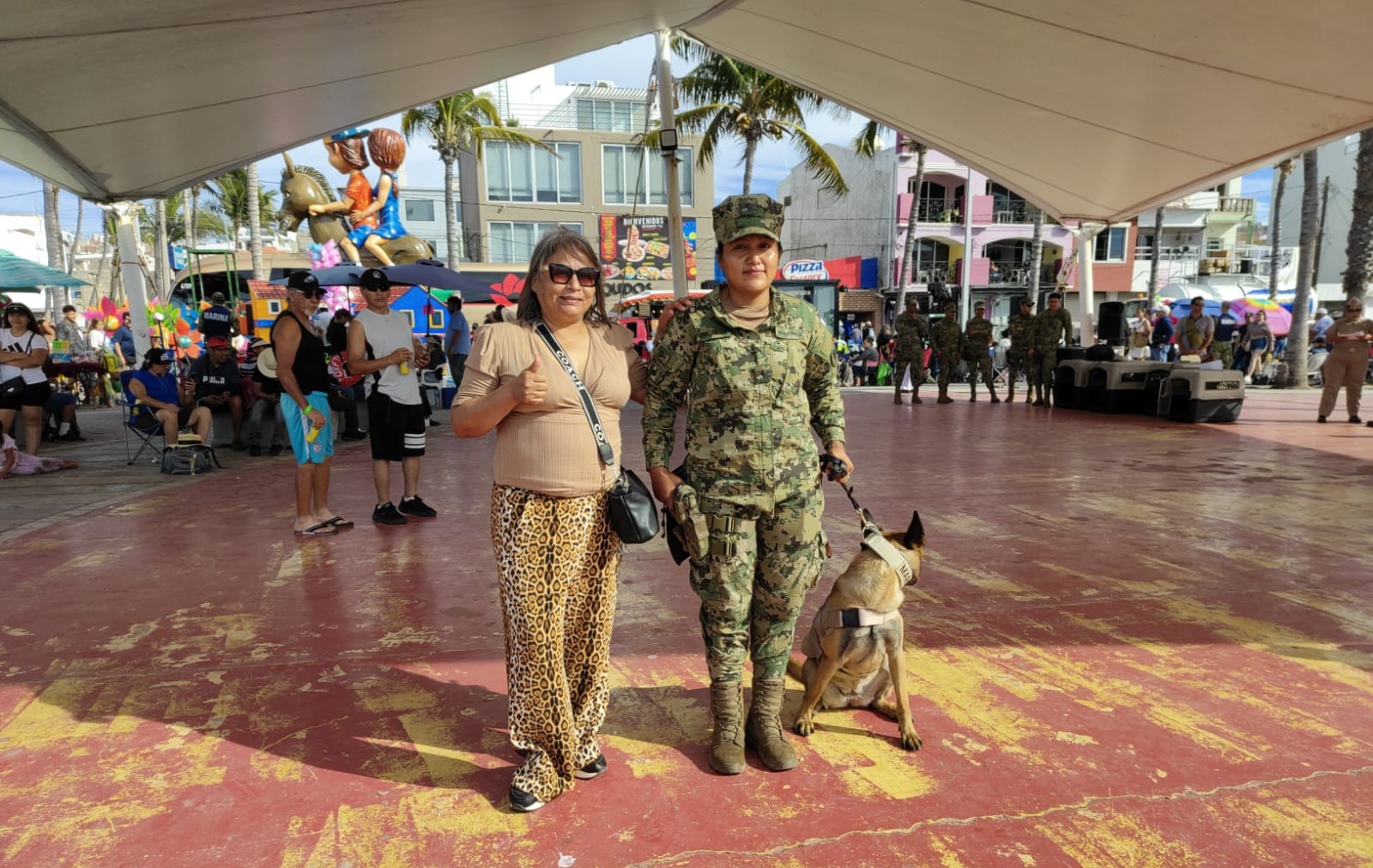 Marina realiza demostración de rescate marítimo y binomios caninos en Mazatlán