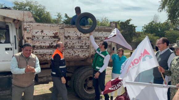Dan banderazo en Ahome, Sinaloa, al programa de descacharrización “Todos contra el Dengue”