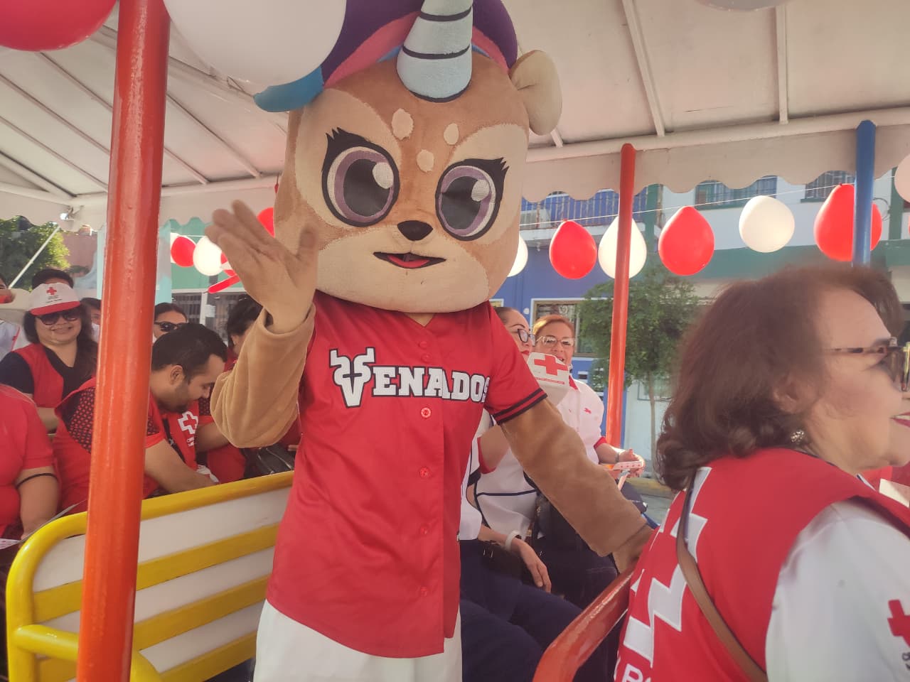 Cruz Roja Mazatlán realiza desfile para dar inicio a su colecta anual