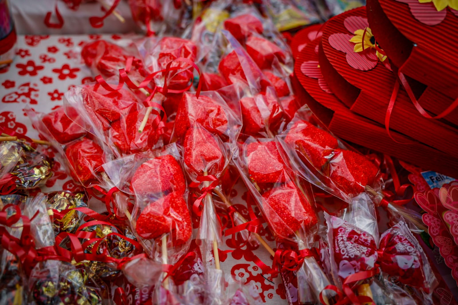 Bombones en venta por Día de San Valentín, en Culiacán