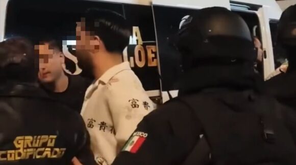 Por apología del delito detienen al cantante Alejandro Ojeda Jr, hijo de exvocalista de El Recodo, en el Carnaval de Mazatlán 2026