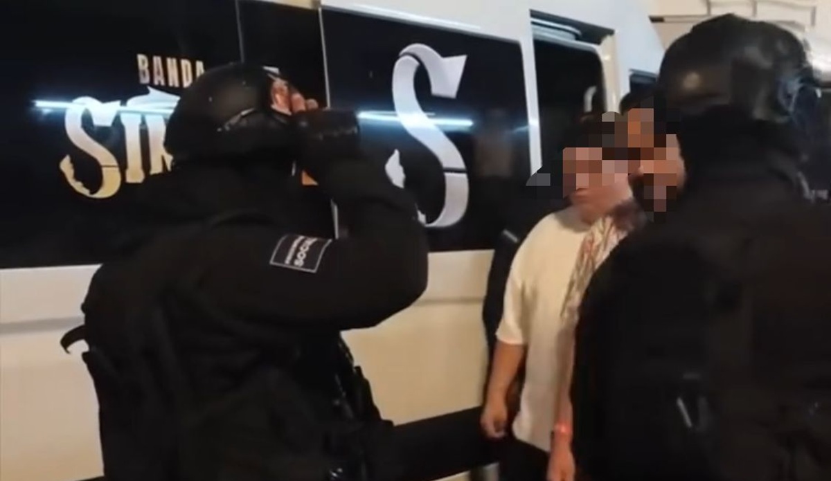 Detienen a cantante de Grupo Codificado en el Carnaval de Mazatlán