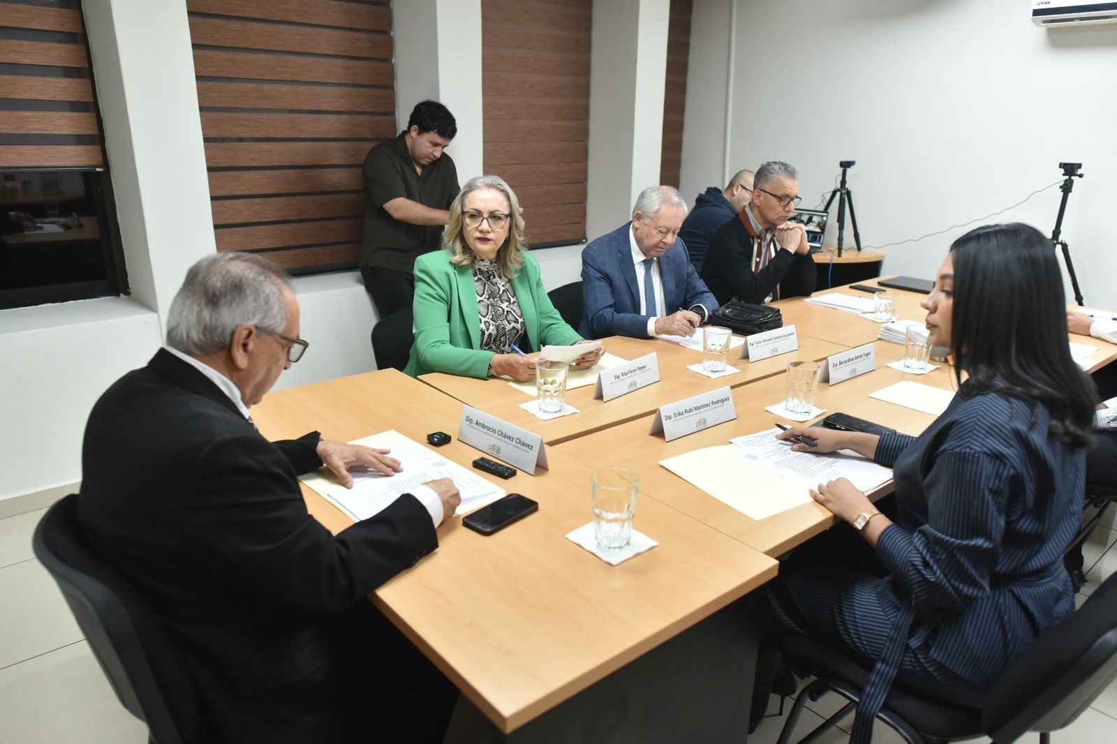 Diputados Ambrocio Chávez Chávez, Víctor Antonio Corrales Burgueño, Erika Rubí Martínez Rodríguez y Rita Fierro Reyes