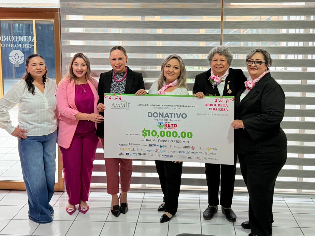 Ammje Los Mochis entrega donativo a Grupo Reto para combatir el cáncer