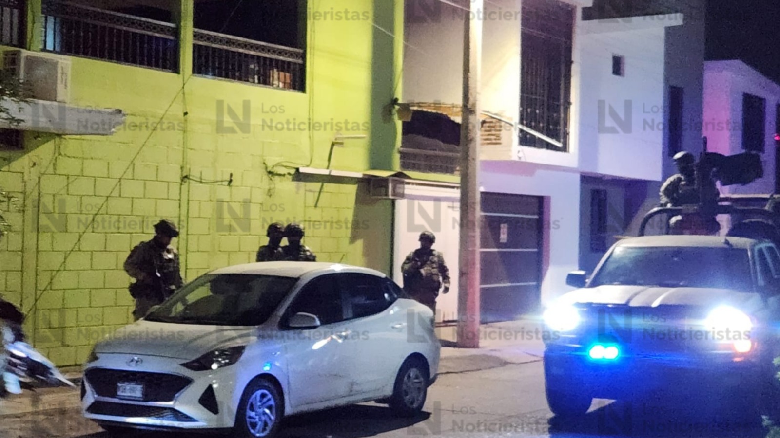 Dos jóvenes fueron asesinados en un vehículo en Infonavit Solidaridad, en Culiacán
