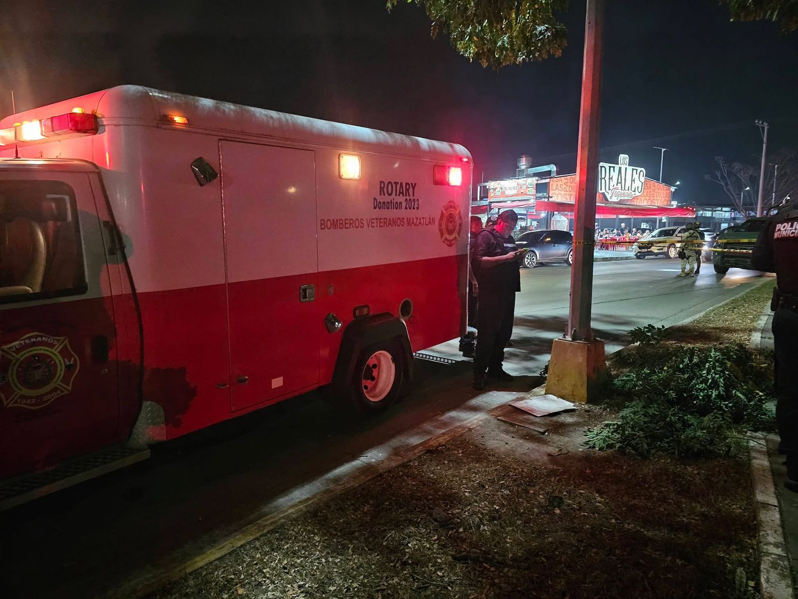 Dos muertos deja ataque a balazos en camellón del Parque Lineal, en Mazatlán.