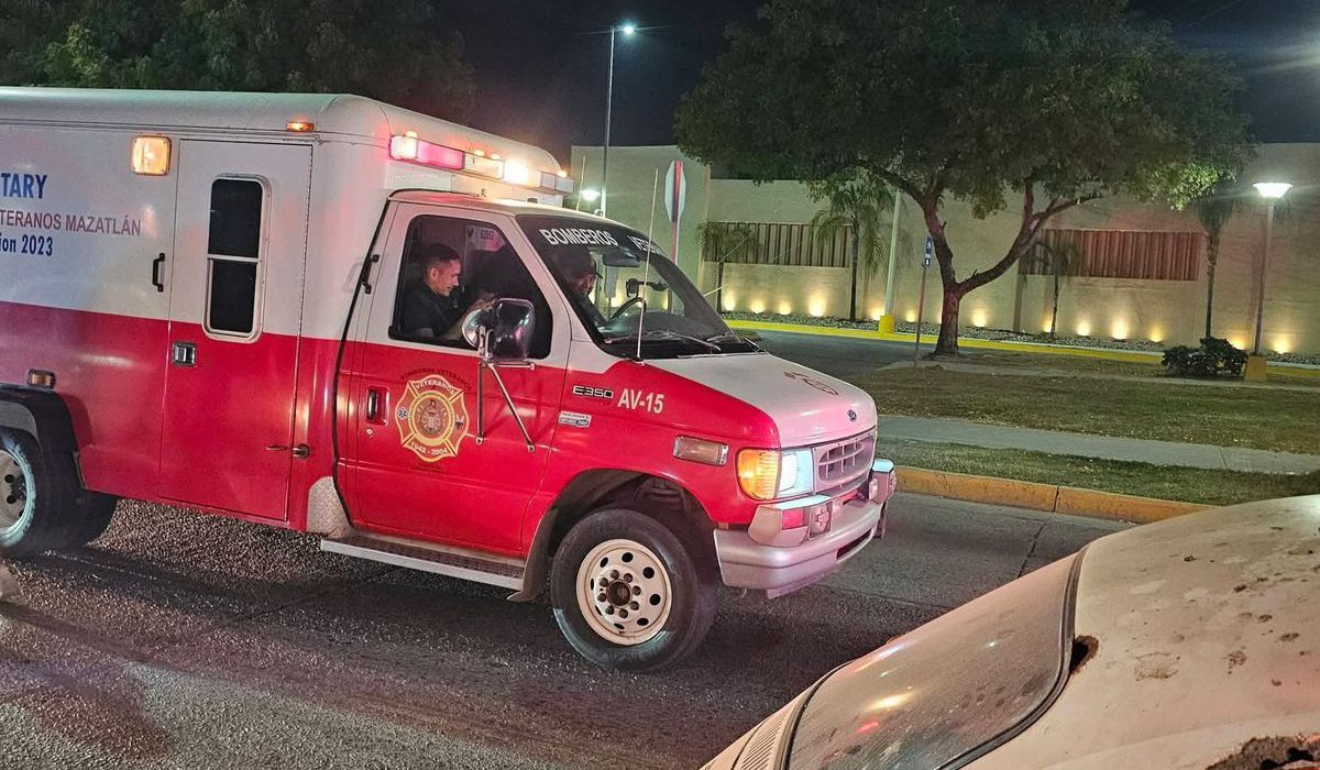 Dos muertos deja ataque a balazos en camellón del Parque Lineal, en Mazatlán.