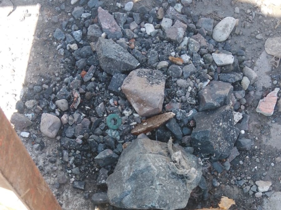 Sacan adoquines del drenaje de Mazatlán